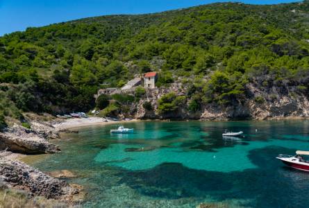 Biševo Insel Adria Bucht Fischerboot Kroatien Insel Urlaub azu