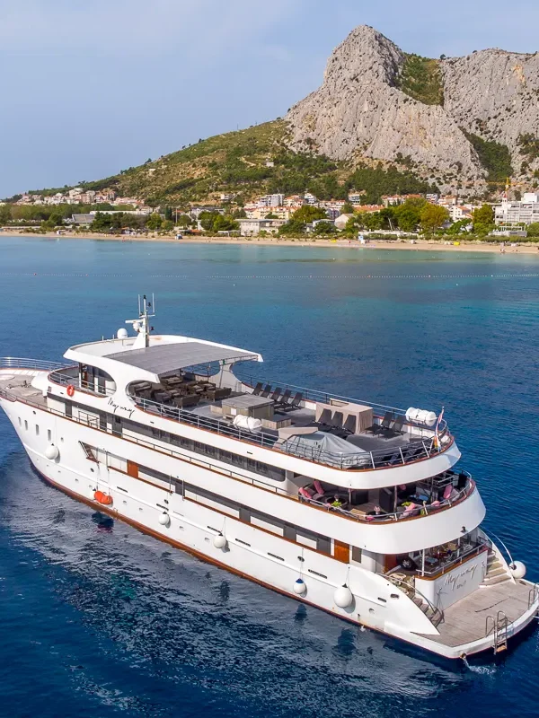 Adriatic sea cruise Croatia aboard My Way small ship