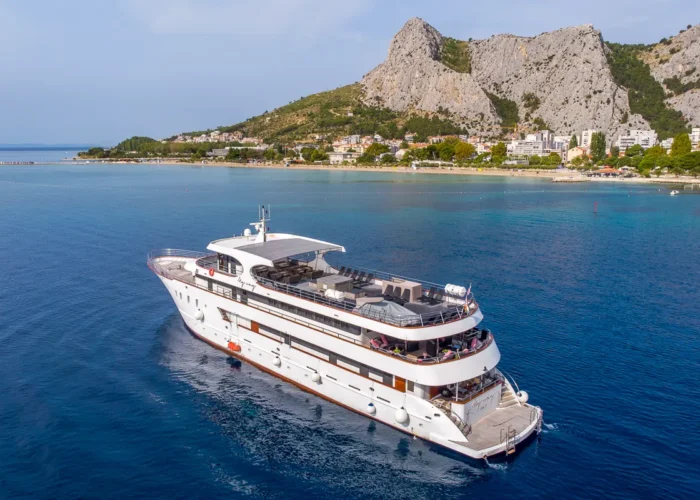 Adriatic sea cruise Croatia aboard My Way small ship