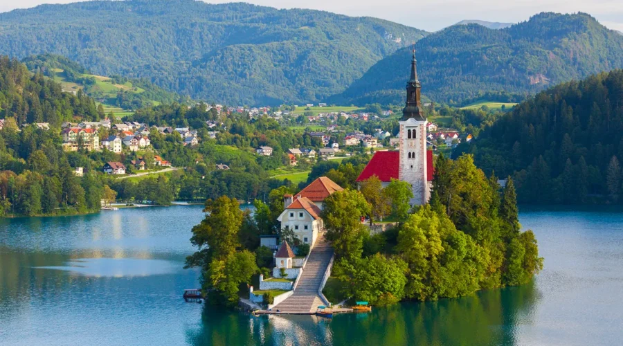 Lake Bled, Slovenia Lake Bled, Slovenia